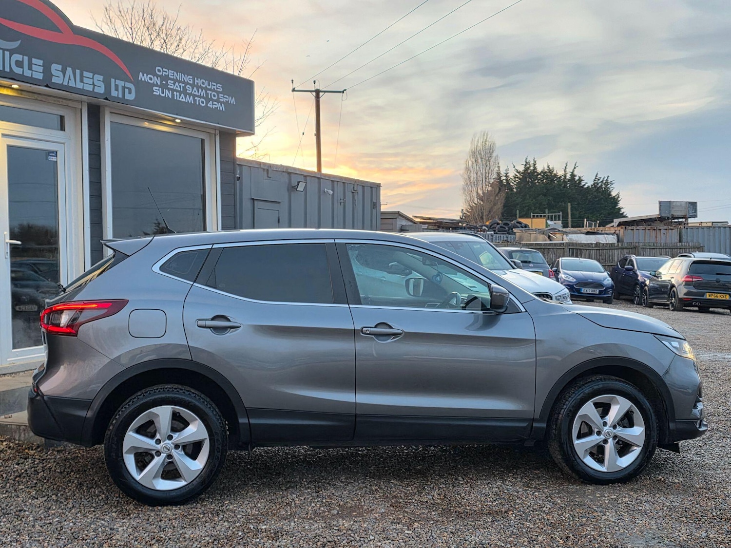 Used Nissan Qashqai 2017 for sale - 77202977: Photo 4