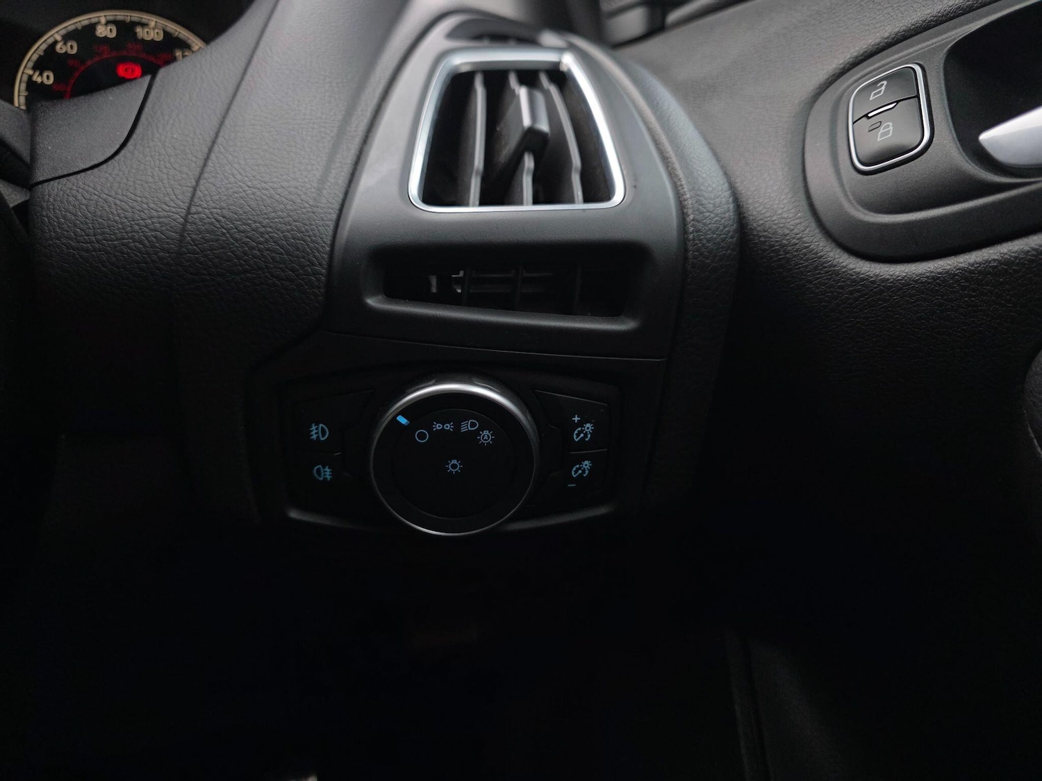 Used Ford Focus 2015 for sale - 77853269: Photo 38