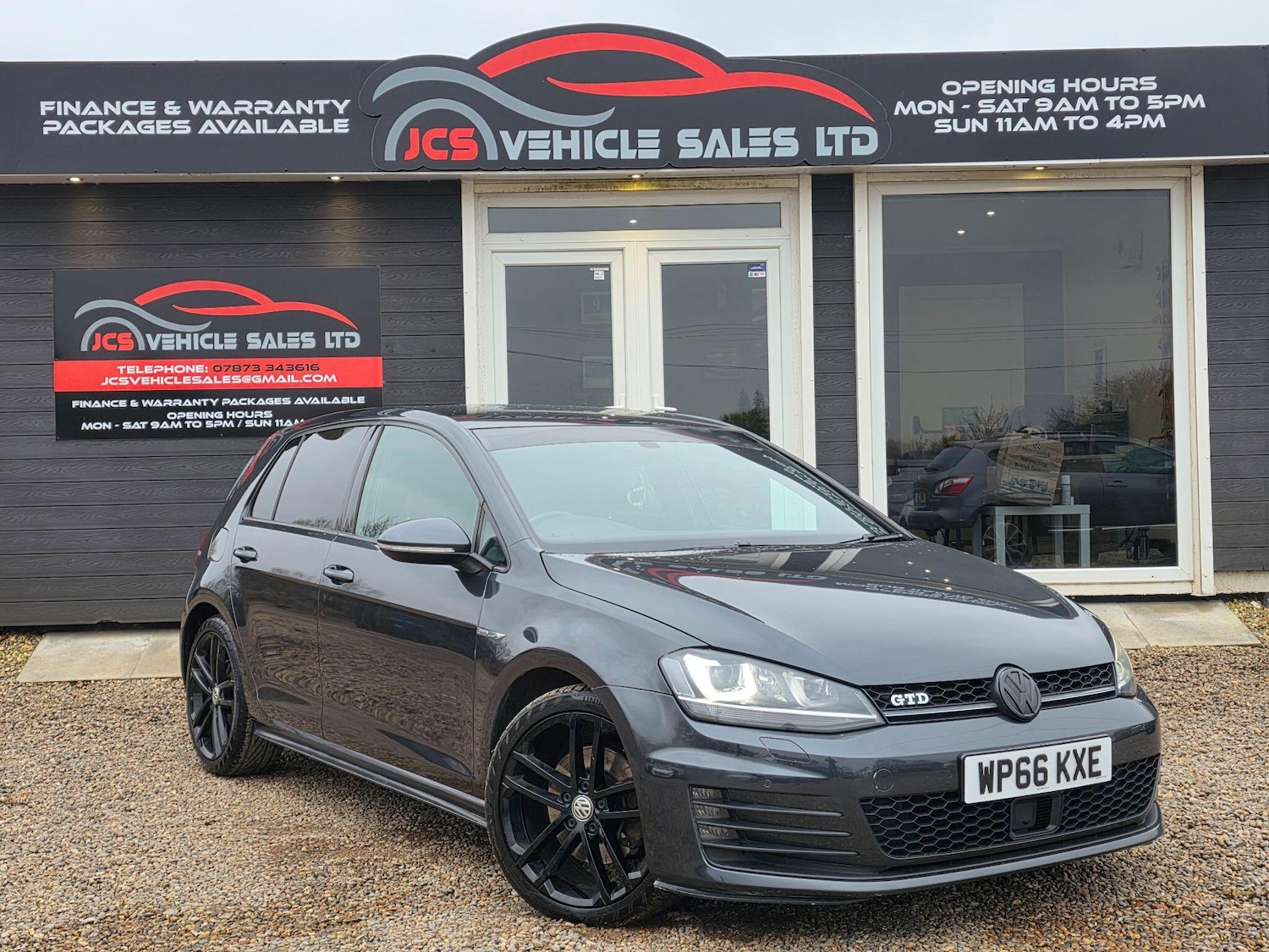 Used Volkswagen Golf 2017 for sale - 77376265: Photo 1