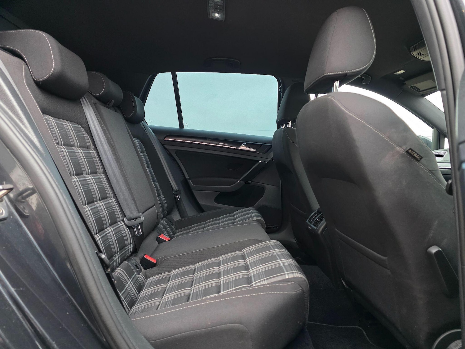 Used Volkswagen Golf 2017 for sale - 77376265: Photo 17