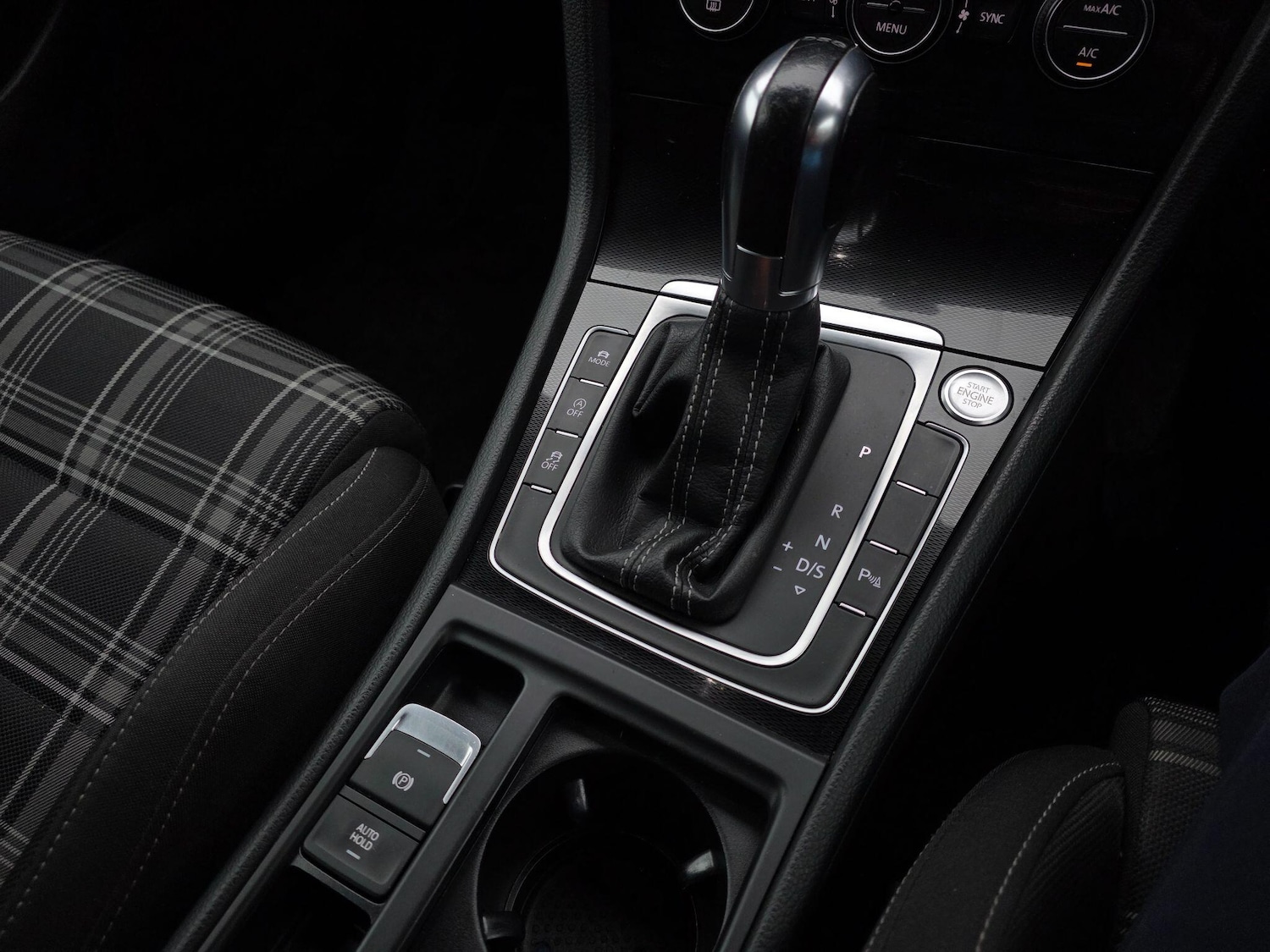 Used Volkswagen Golf 2017 for sale - 77376265: Photo 24