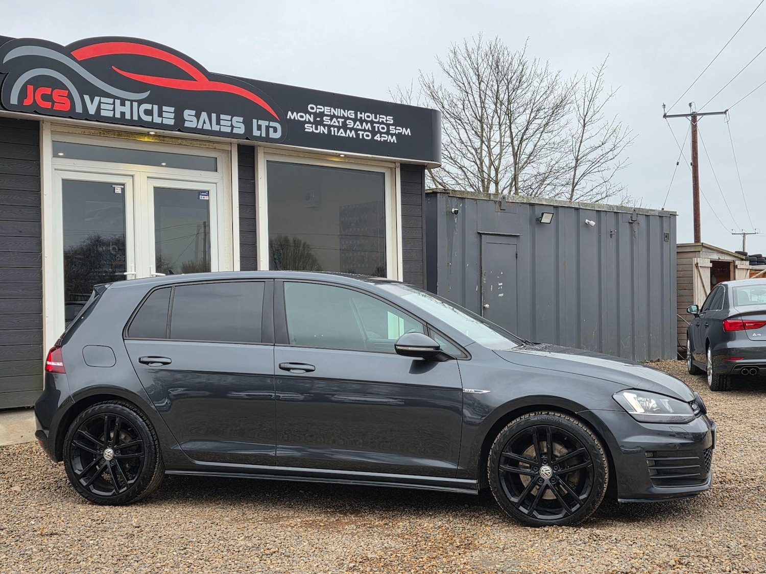 Used Volkswagen Golf 2017 for sale - 77376265: Photo 3