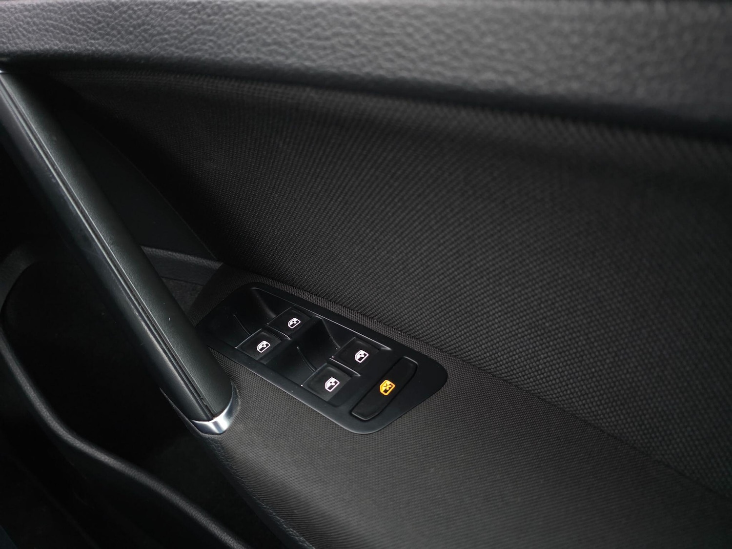 Used Volkswagen Golf 2017 for sale - 77376265: Photo 32