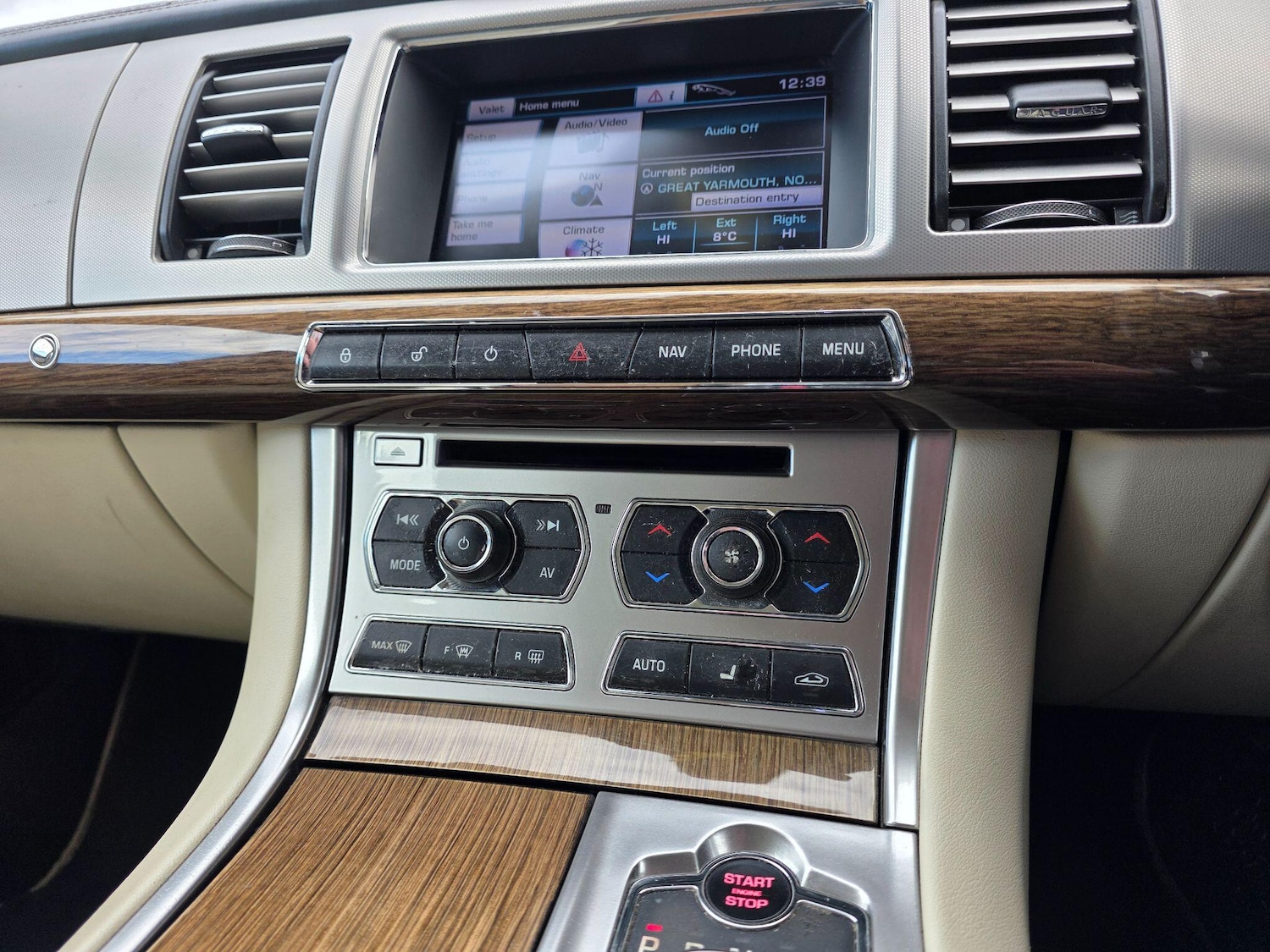 Used Jaguar XF 2012 for sale - 77267303: Photo 24