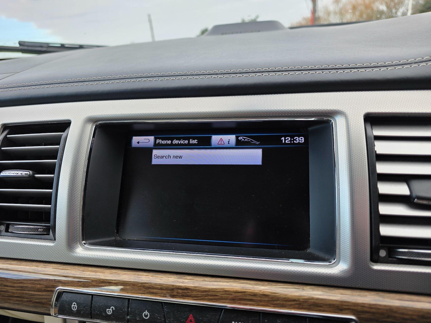 Used Jaguar XF 2012 for sale - 77267303: Photo 28