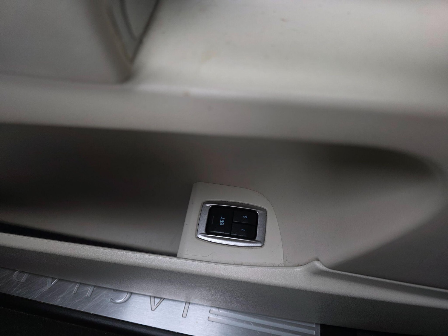 Used Jaguar XF 2012 for sale - 77267303: Photo 33