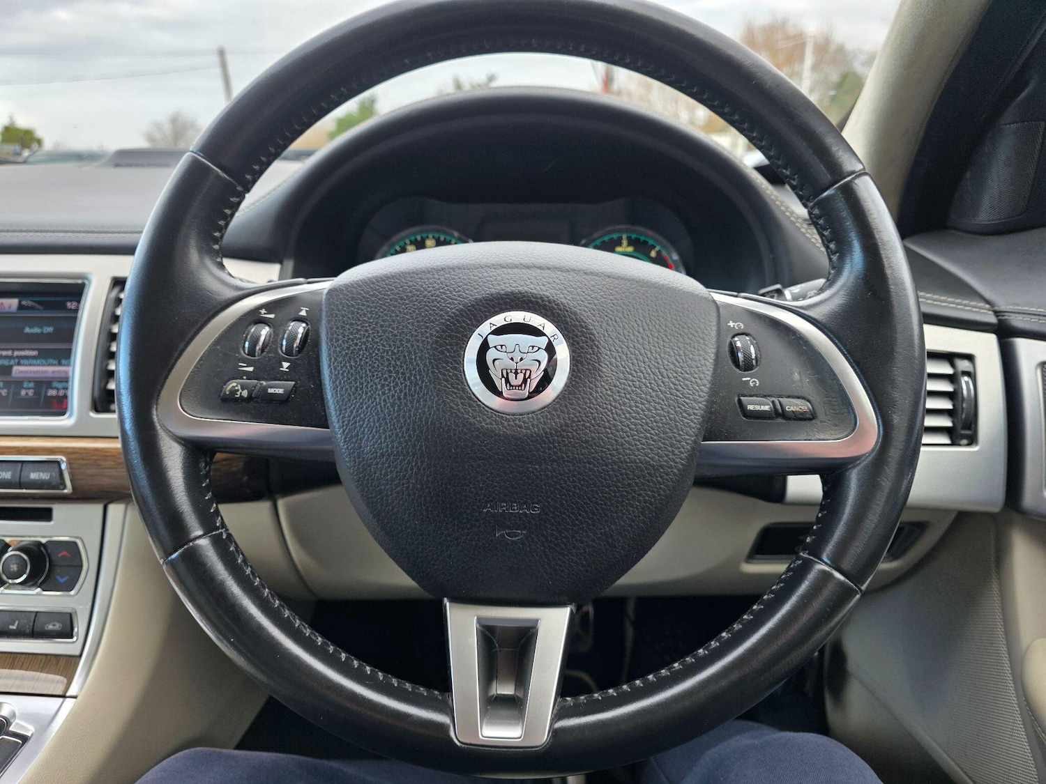 Used Jaguar XF 2012 for sale - 77267303: Photo 35