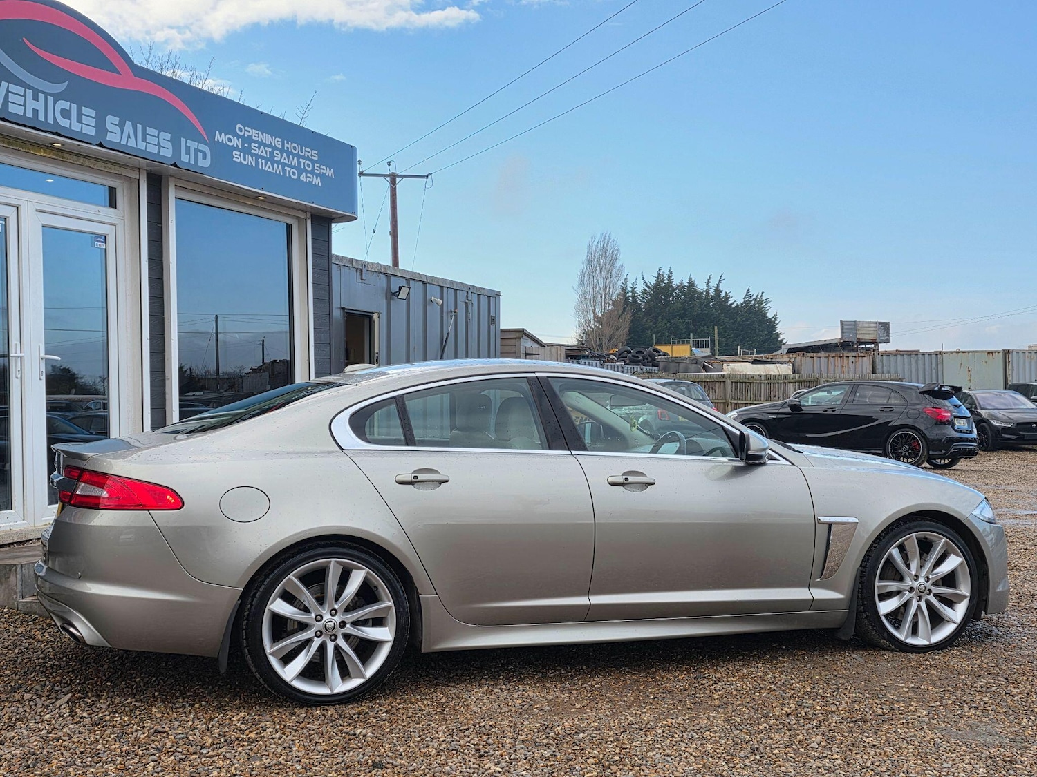 Used Jaguar XF 2012 for sale - 77267303: Photo 4