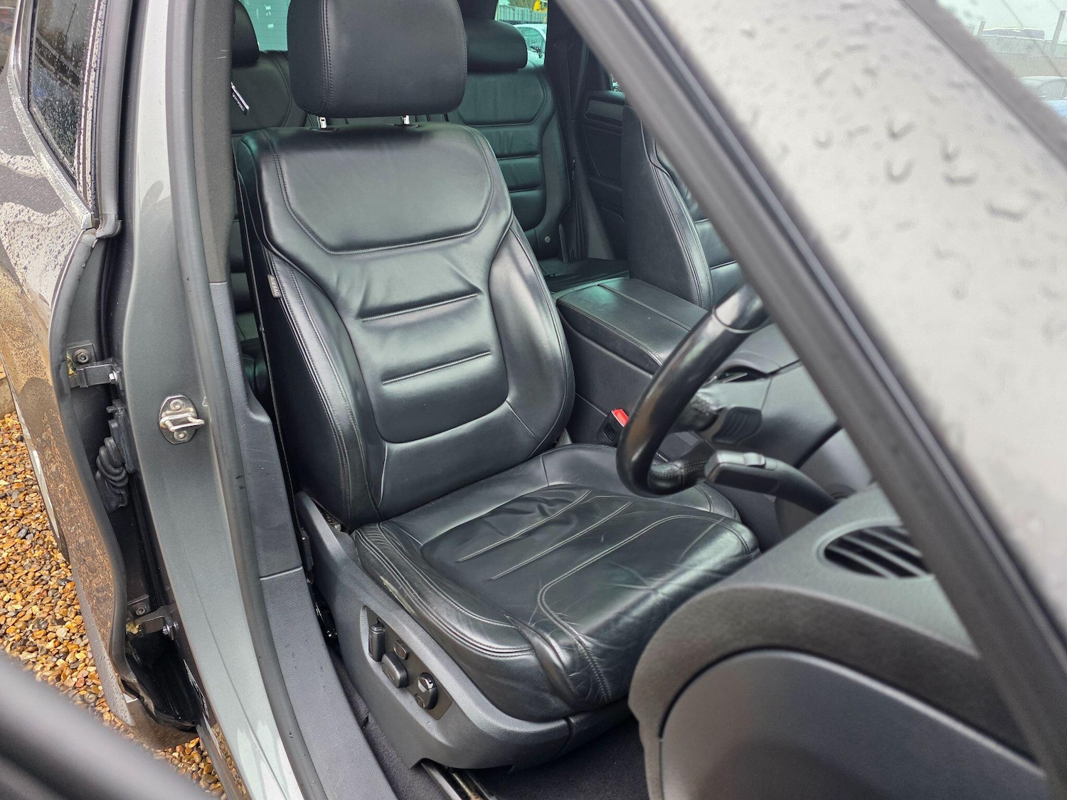 Used Volkswagen Touareg for sale - 77625923: Photo 16