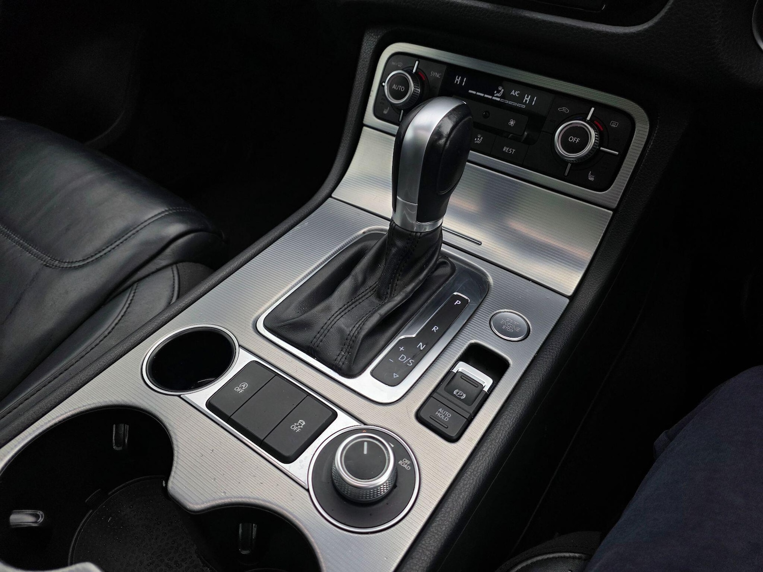 Used Volkswagen Touareg for sale - 77625923: Photo 24