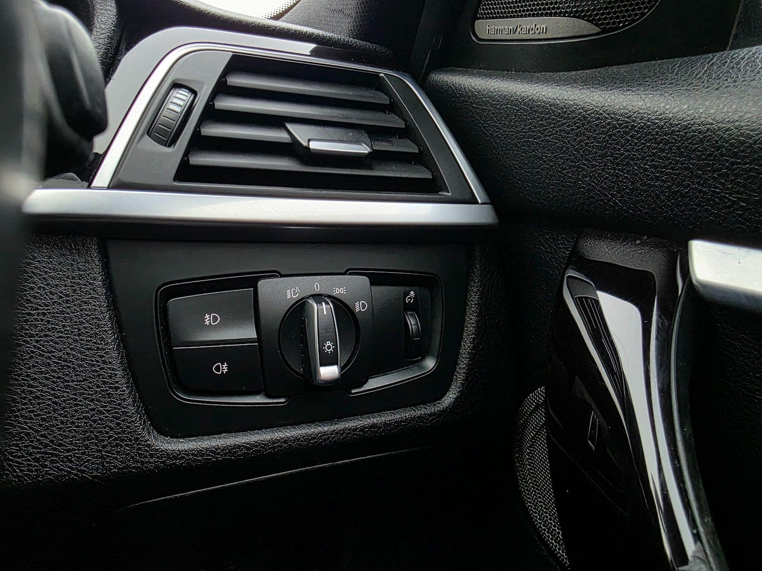 Used BMW 3 Series for sale - 77993213: Photo 38