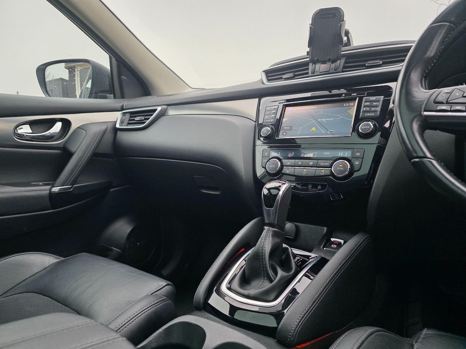 Used Nissan Qashqai 2017 for sale - 77425101: Photo 23