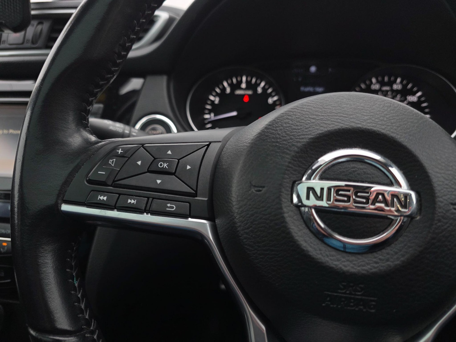 Used Nissan Qashqai 2017 for sale - 77425101: Photo 36