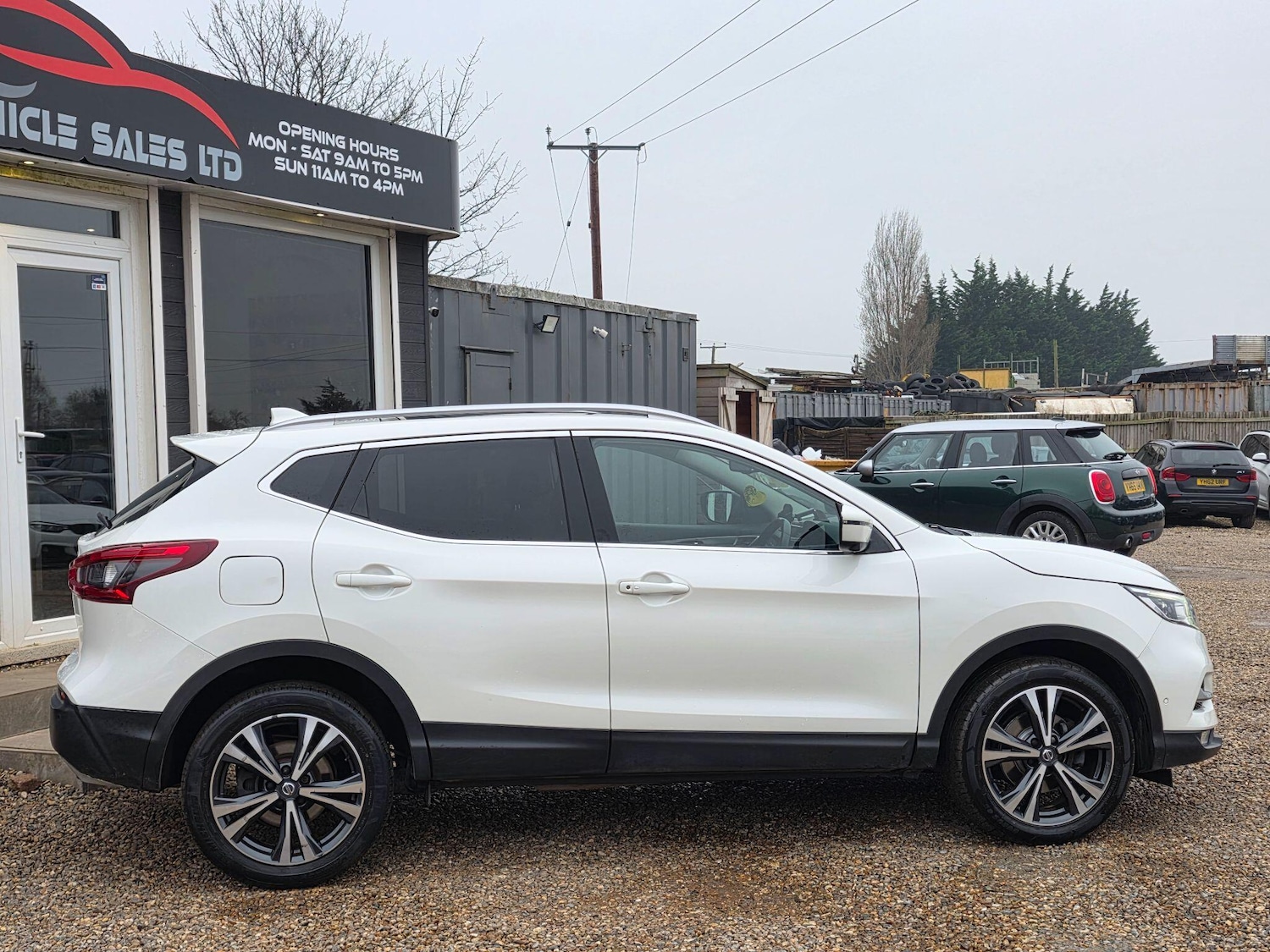 Used Nissan Qashqai 2017 for sale - 77425101: Photo 4