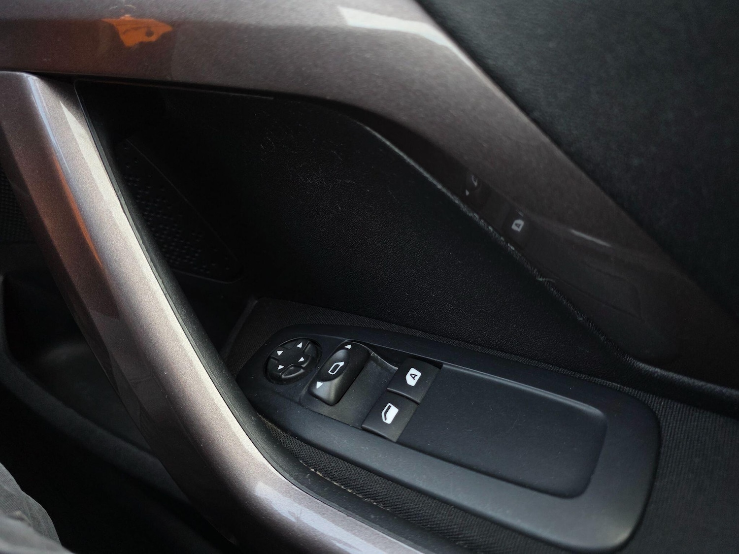 Used Peugeot 2008 2015 for sale - 76898560: Photo 30