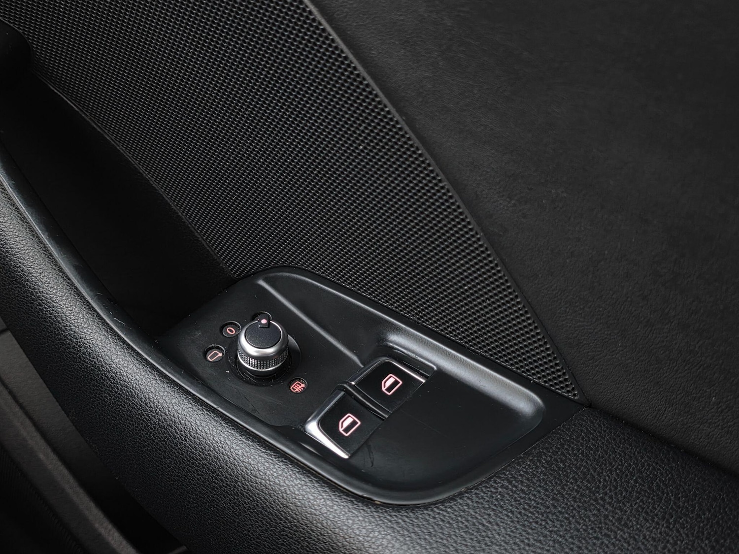 Used Audi A3 2014 for sale - 77267308: Photo 32