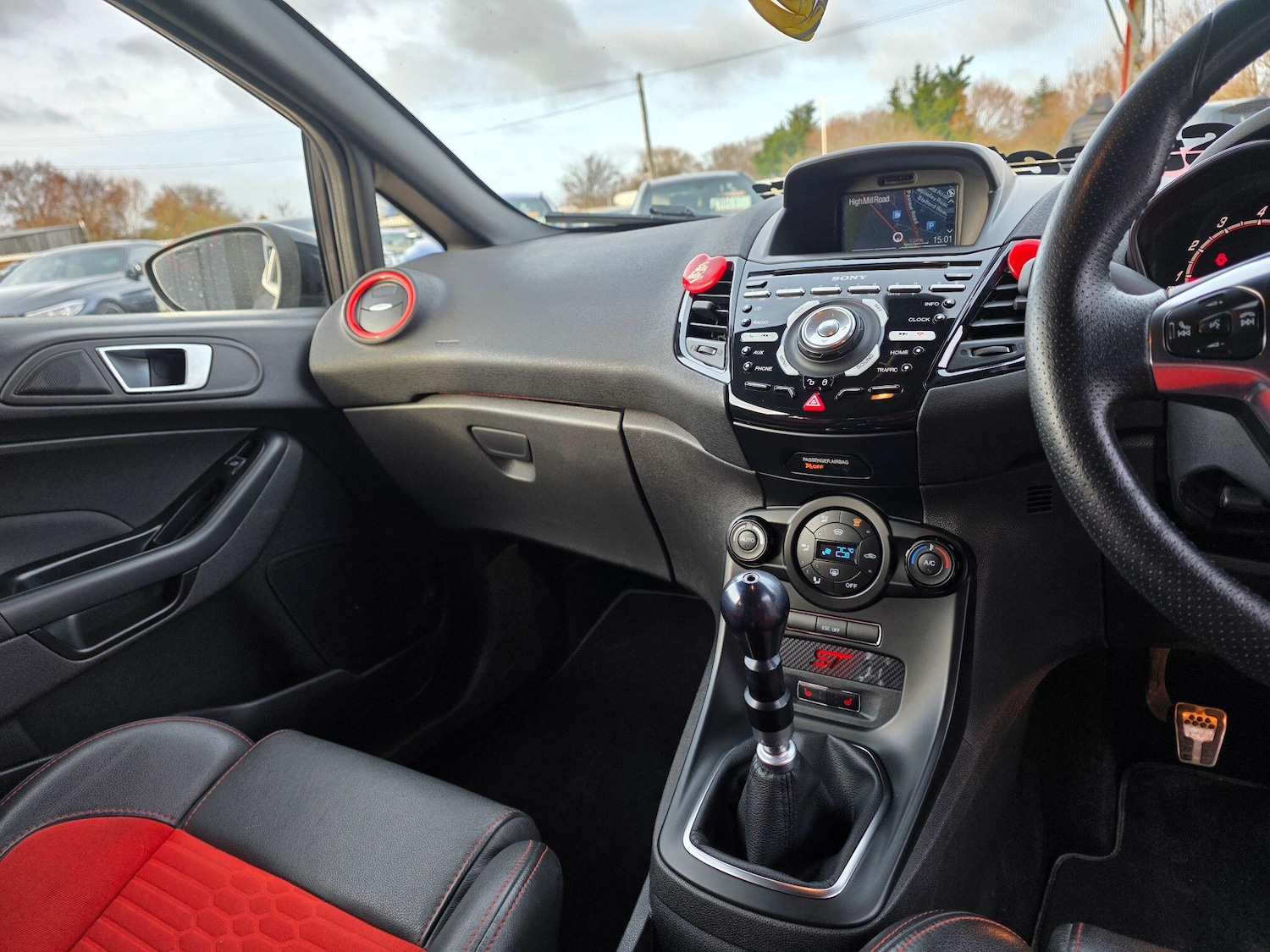 Used Ford Fiesta 2015 for sale - 77598354: Photo 27