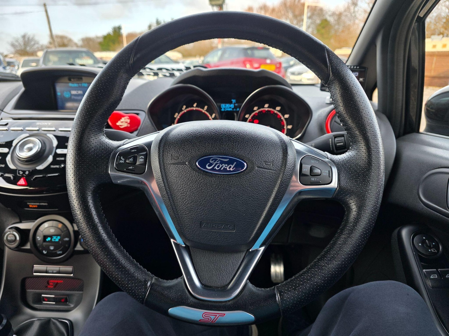 Used Ford Fiesta 2015 for sale - 77598354: Photo 37