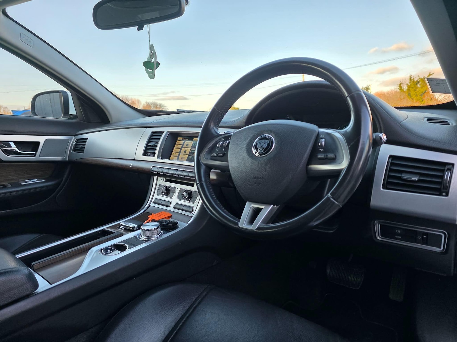 Used Jaguar XF 2013 for sale - 77163424: Photo 12