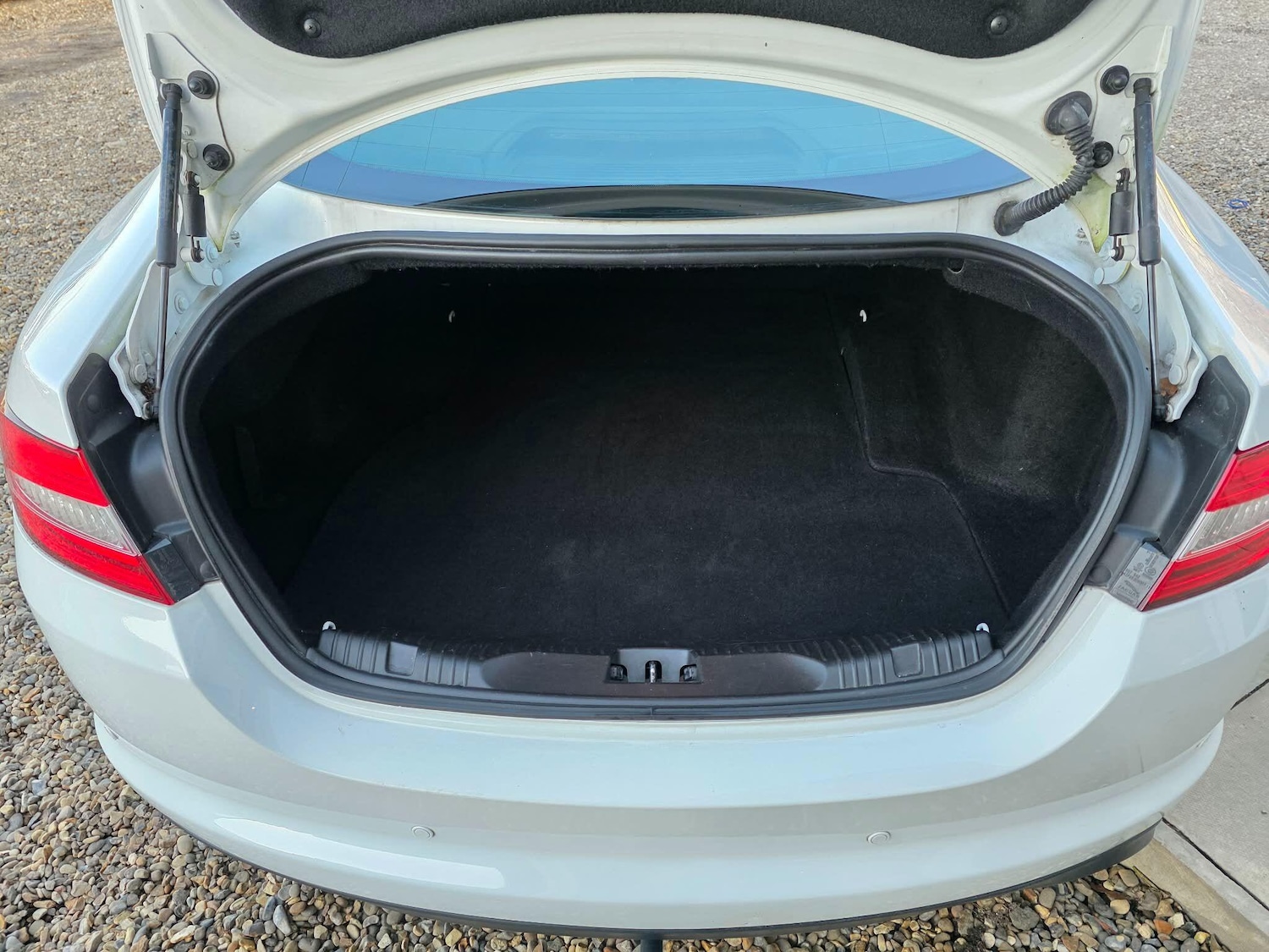 Used Jaguar XF 2013 for sale - 77163424: Photo 18