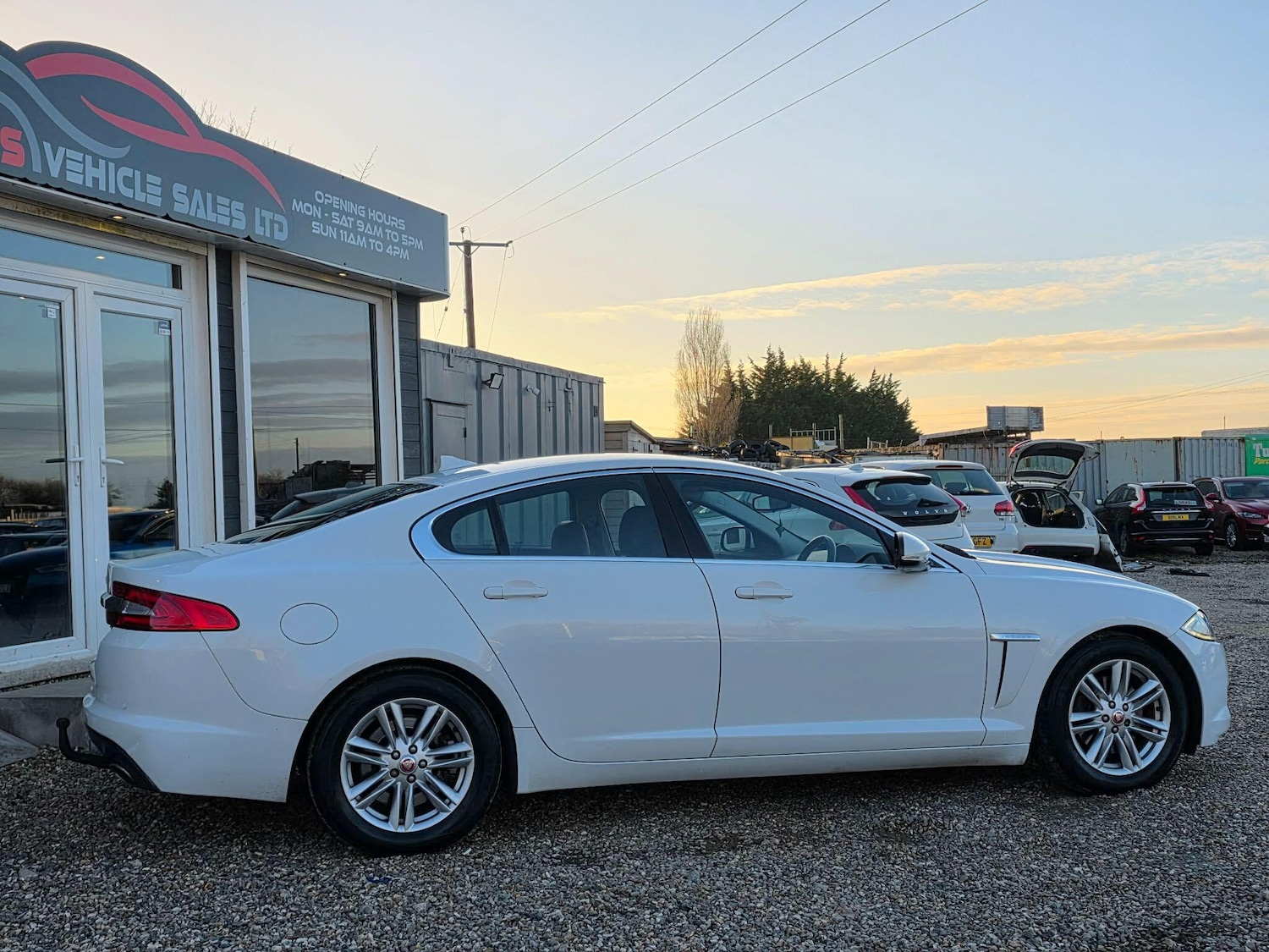 Used Jaguar XF 2013 for sale - 77163424: Photo 3