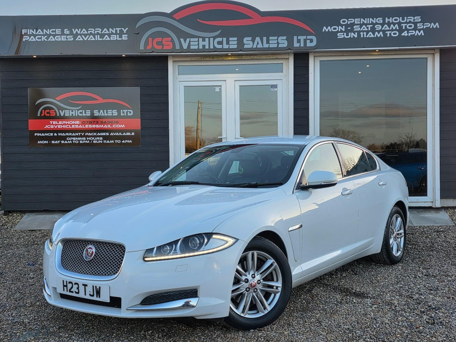Used Jaguar XF 2013 for sale - 77163424: Photo 6
