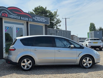 Used Ford S-Max 2009 for sale - 79413064: Photo