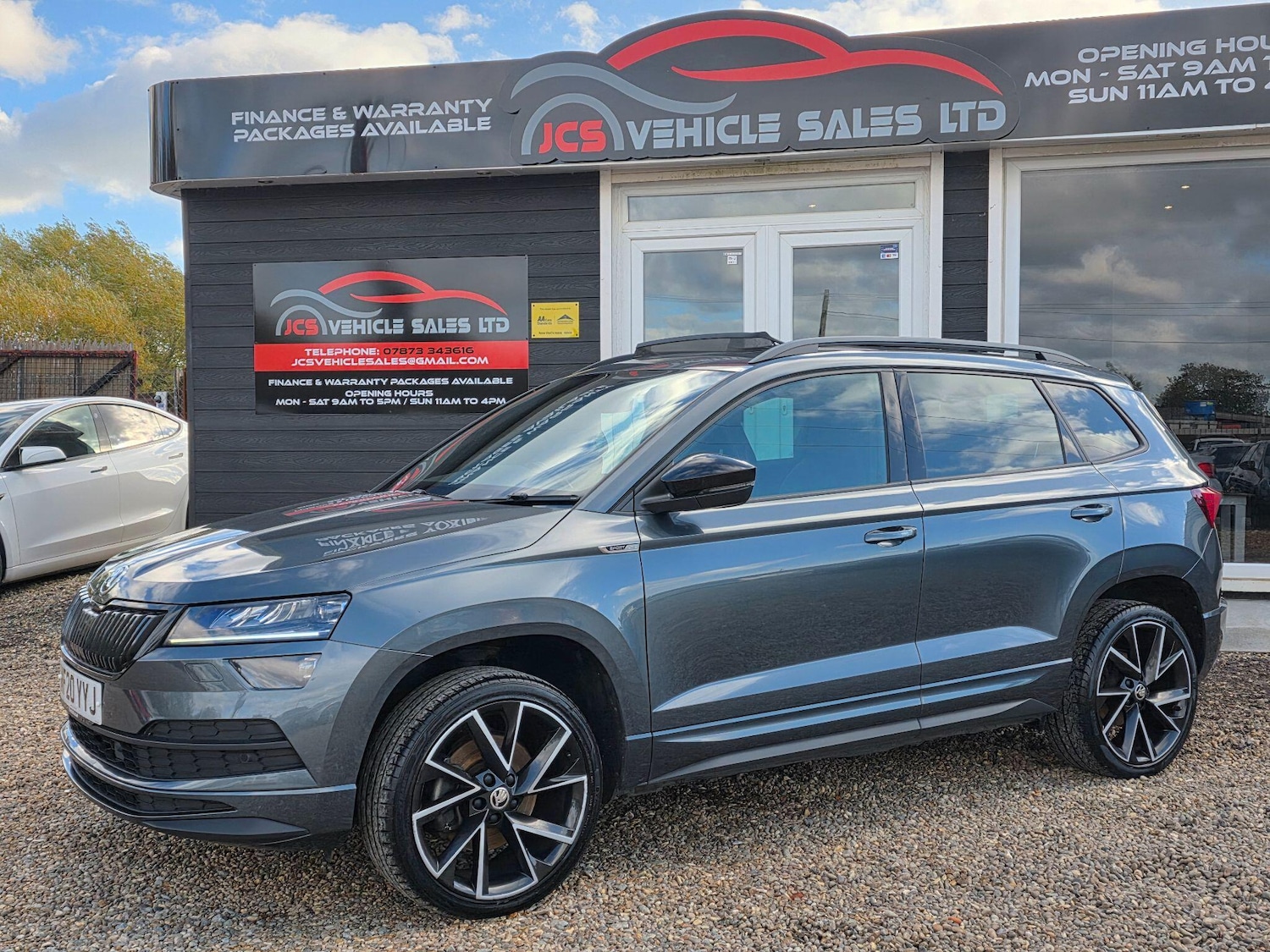 Used Skoda Karoq 2020 for sale - 76599471: Photo 2