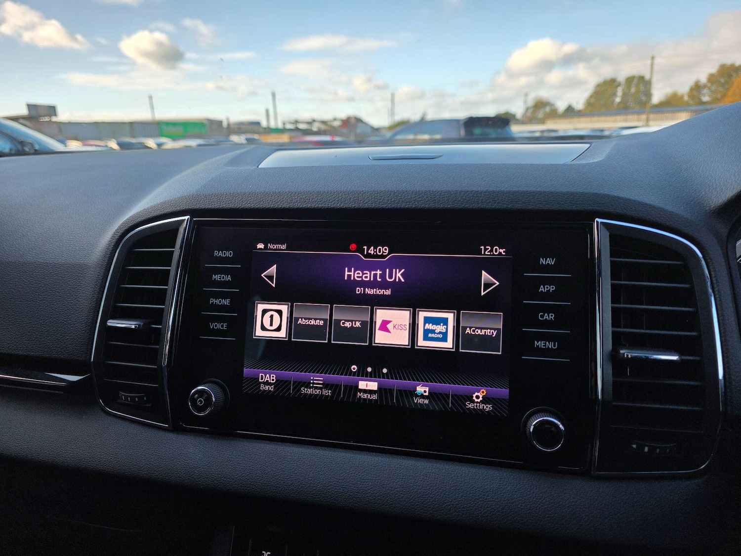 Used Skoda Karoq 2020 for sale - 76599471: Photo 27