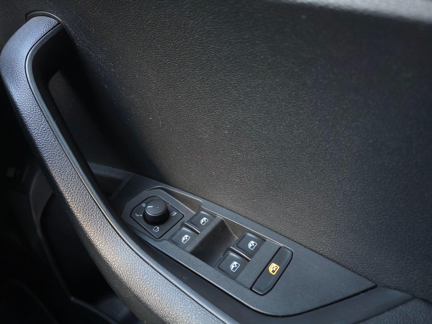 Used Skoda Karoq 2020 for sale - 76599471: Photo 36