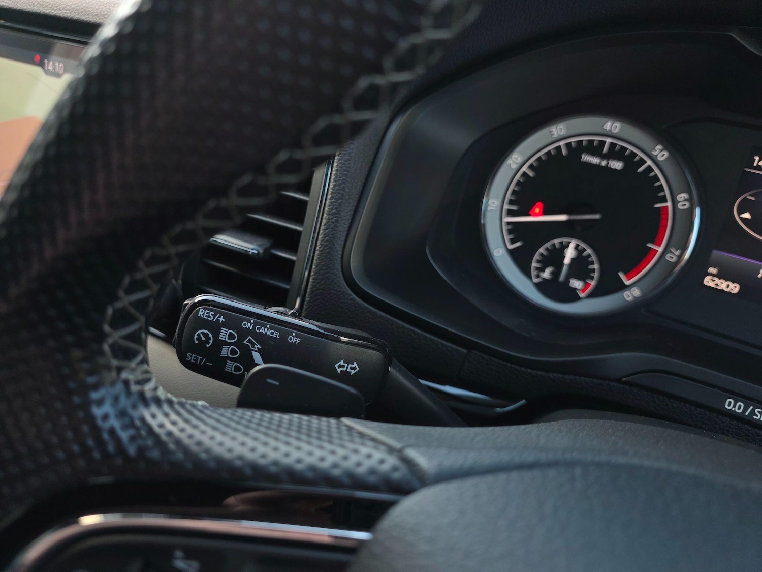 Used Skoda Karoq 2020 for sale - 76599471: Photo 38