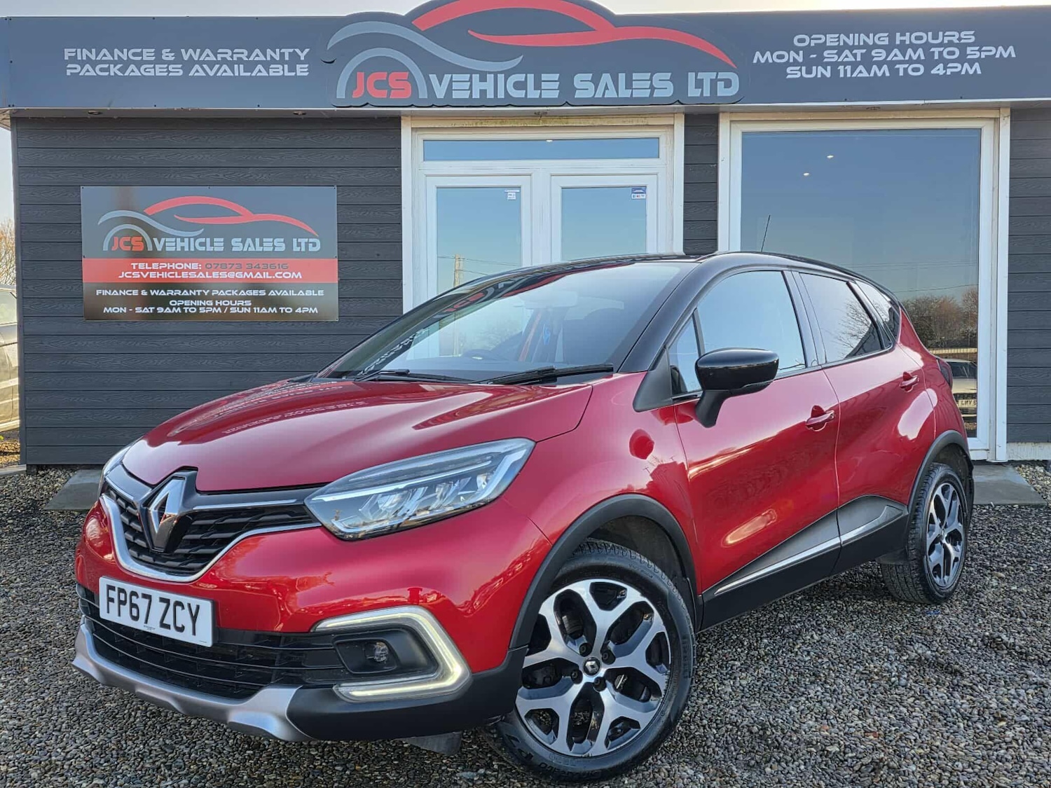 Used Renault Captur 2017 for sale - 76786612: Photo 1