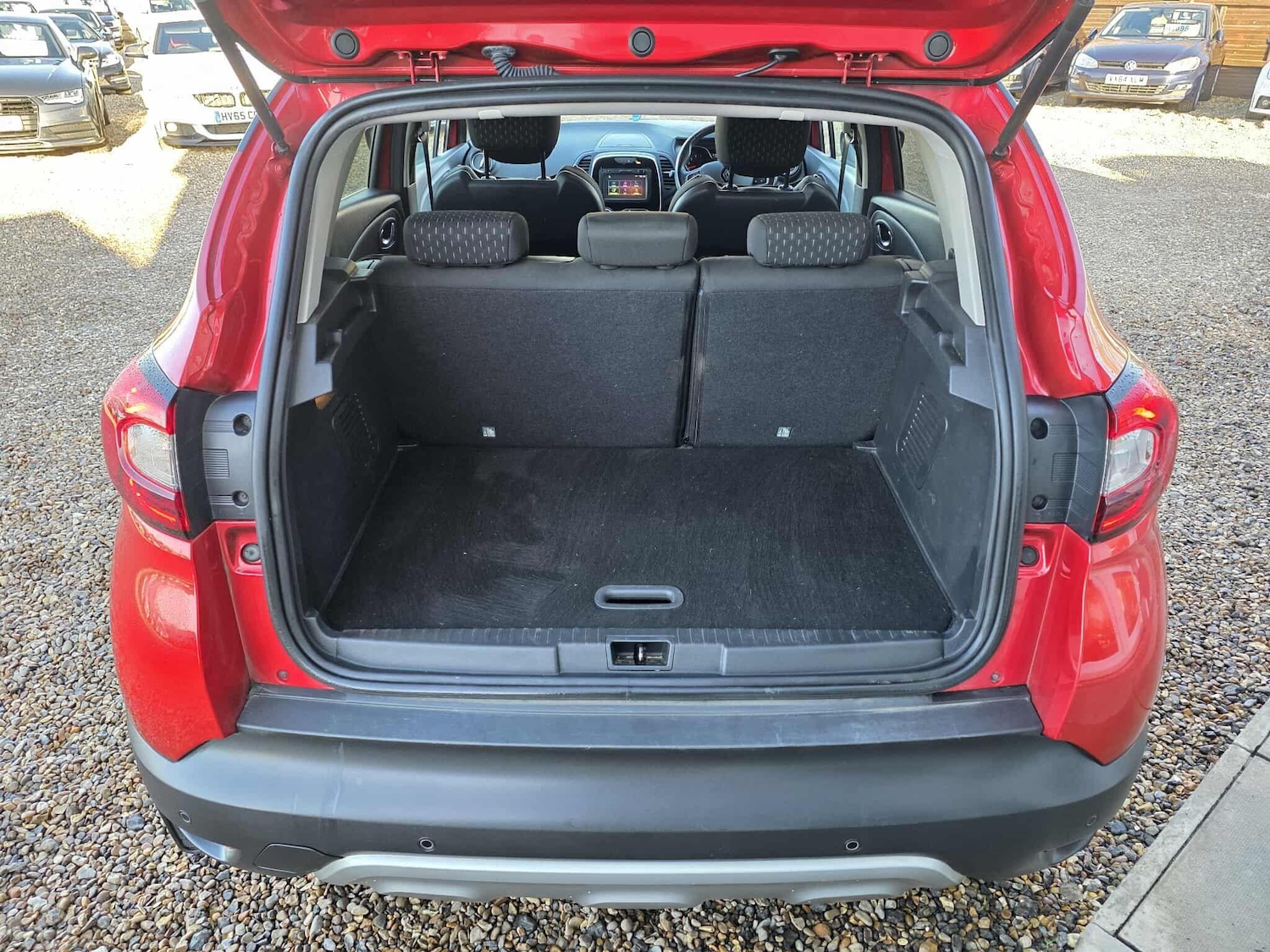 Used Renault Captur 2017 for sale - 76786612: Photo 15