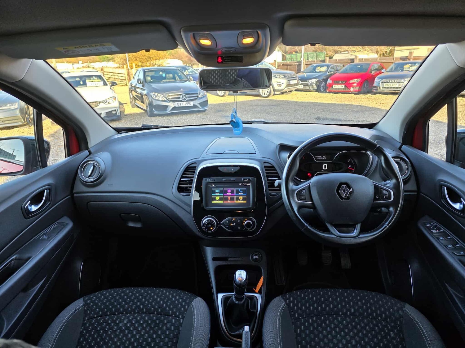 Used Renault Captur 2017 for sale - 76786612: Photo 18