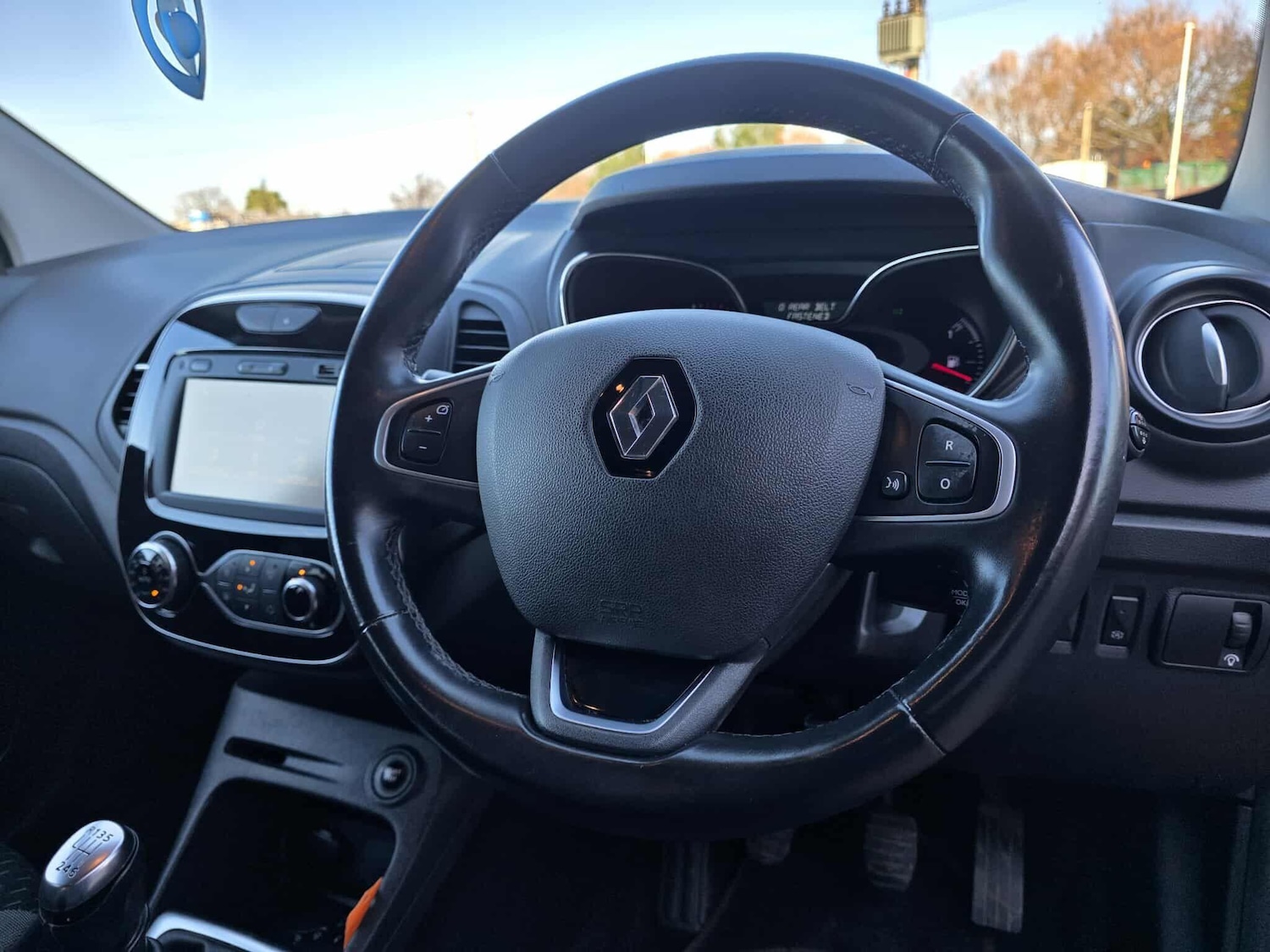 Used Renault Captur 2017 for sale - 76786612: Photo 19