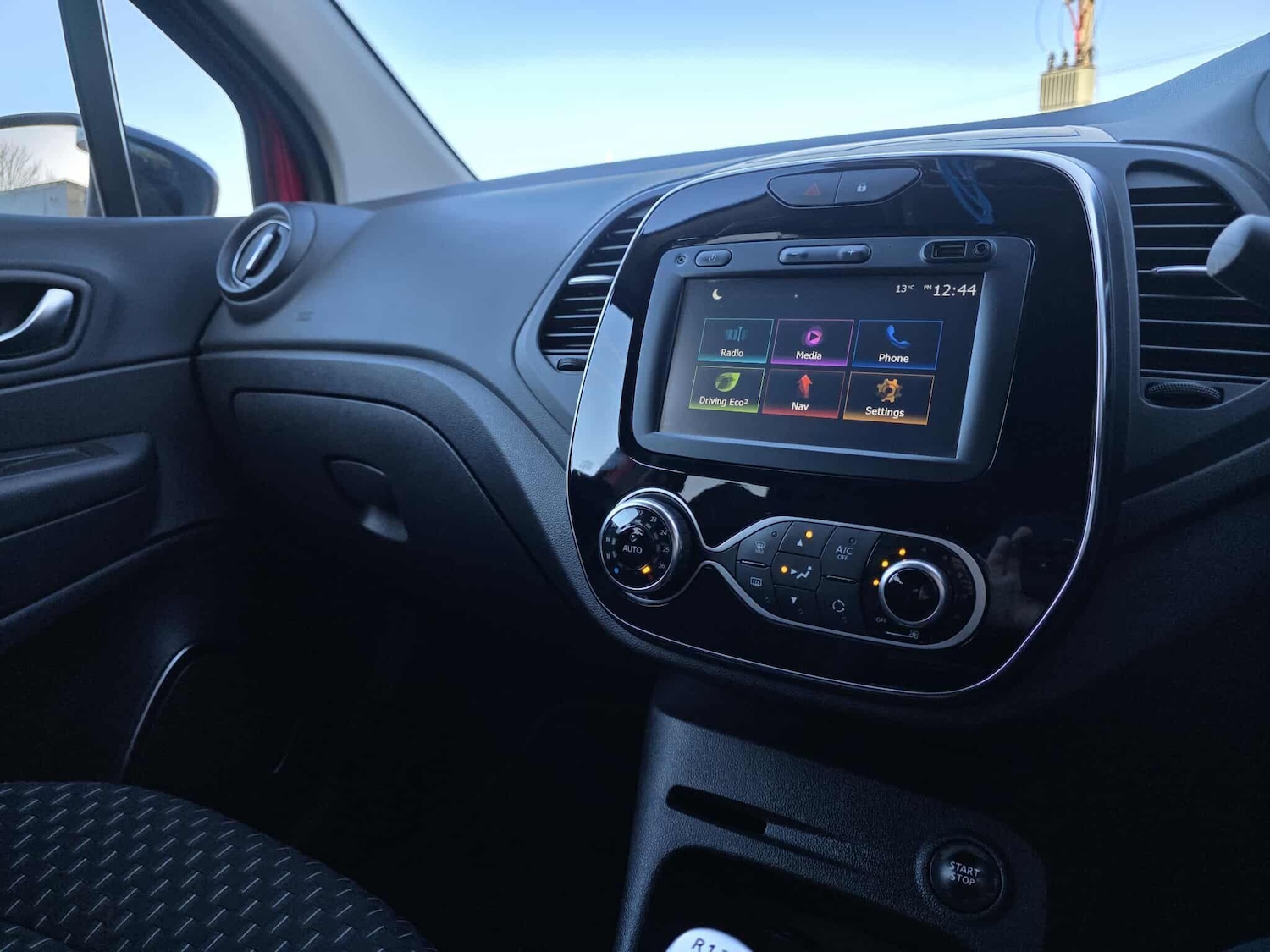 Used Renault Captur 2017 for sale - 76786612: Photo 25