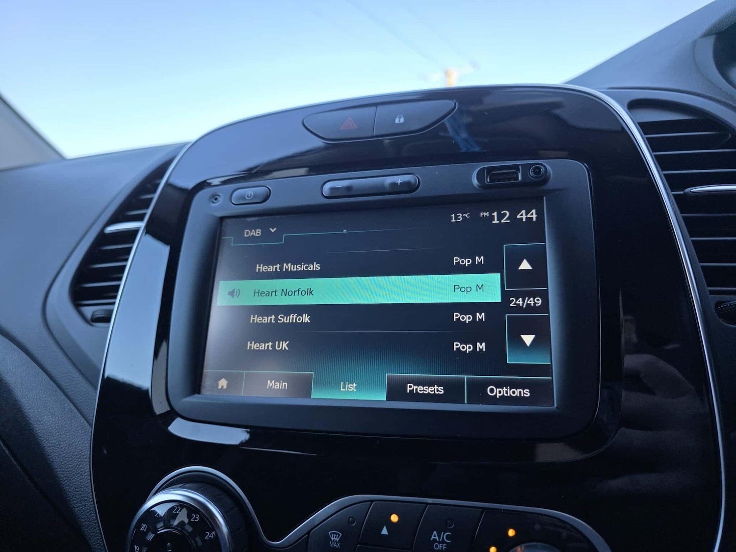 Used Renault Captur 2017 for sale - 76786612: Photo 26