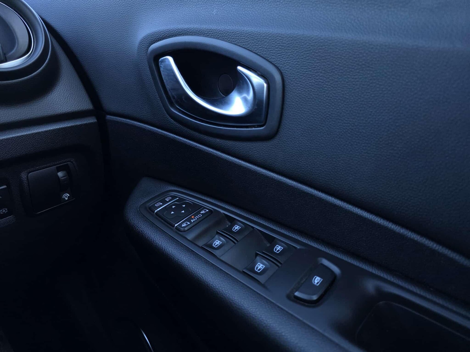 Used Renault Captur 2017 for sale - 76786612: Photo 29