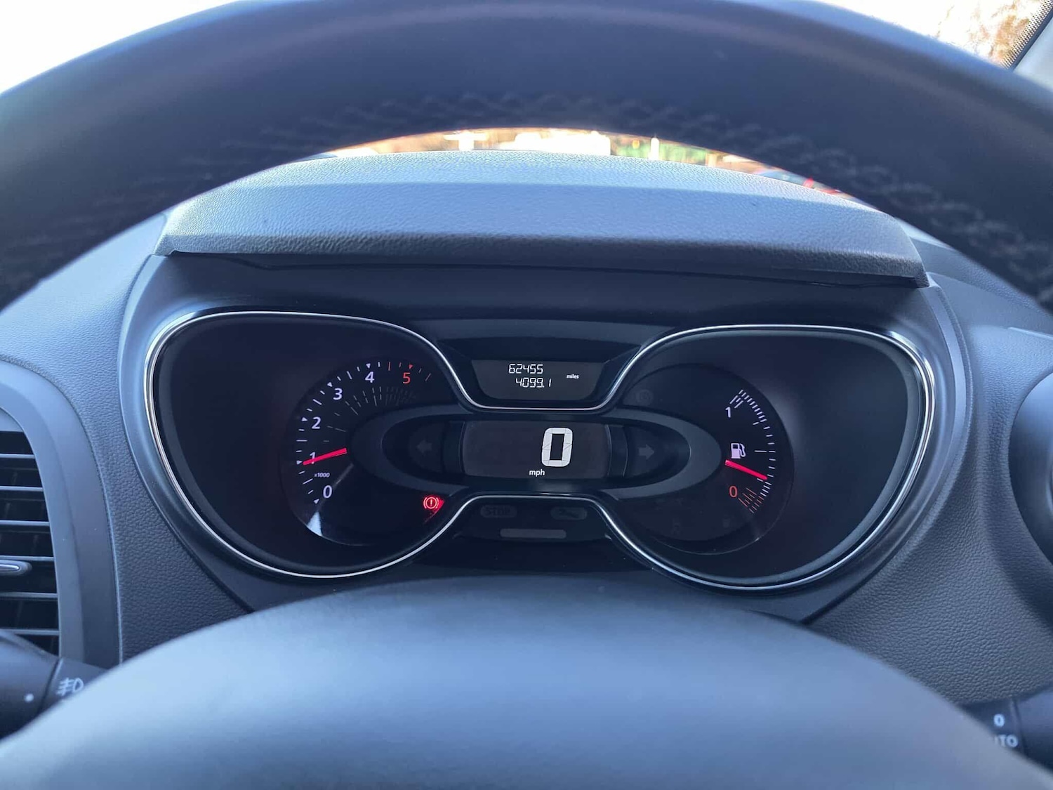 Used Renault Captur 2017 for sale - 76786612: Photo 32