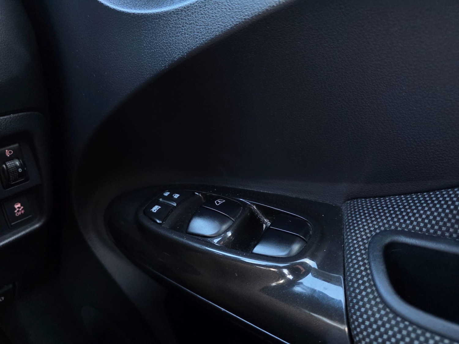 Used Nissan Juke 2015 for sale - 76632906: Photo 30