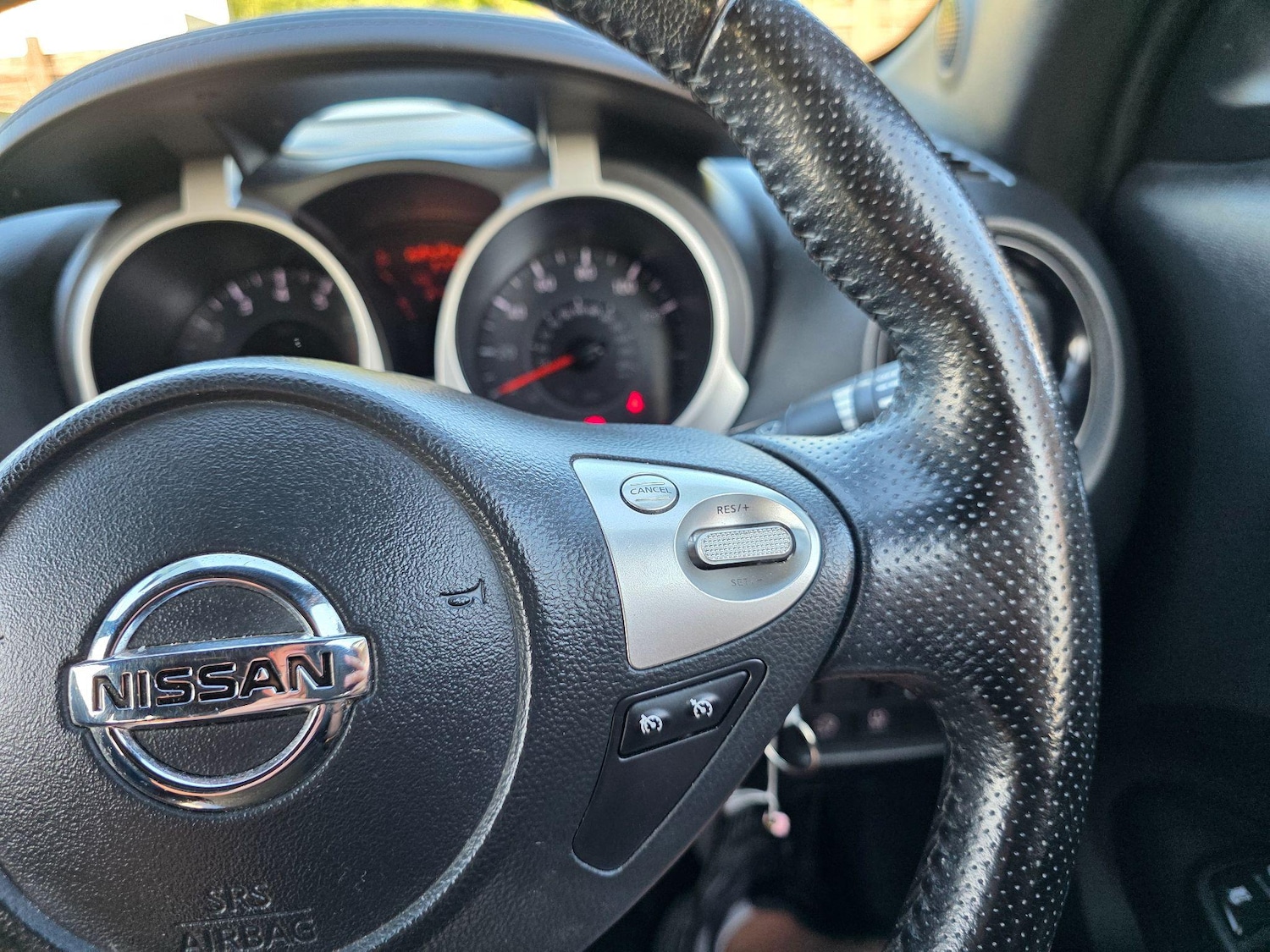 Used Nissan Juke 2015 for sale - 76632906: Photo 33