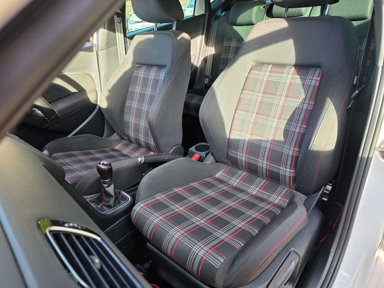 Used Volkswagen Polo 2016 for sale - 76599475: Photo 18