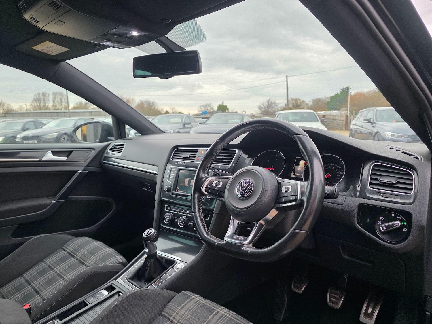 Used Volkswagen Golf 2015 for sale - 76964949: Photo 13