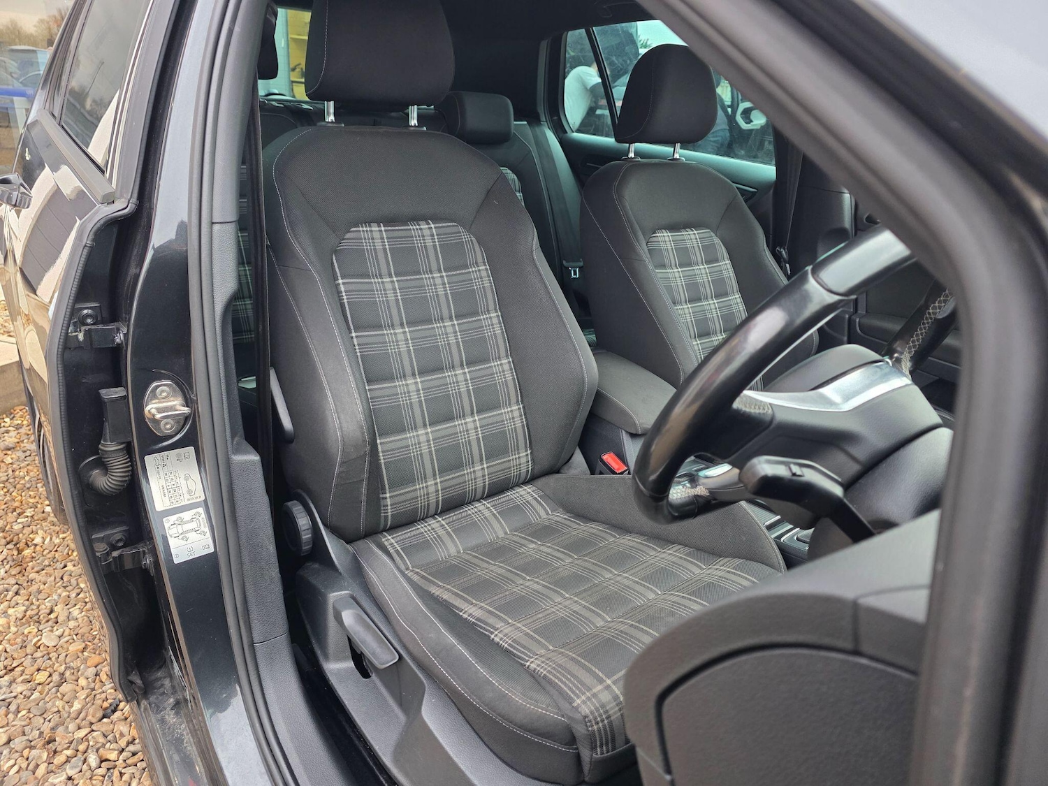 Used Volkswagen Golf 2015 for sale - 76964949: Photo 14