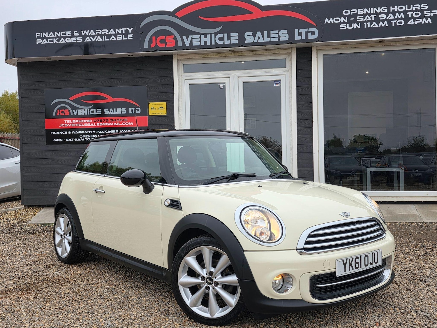 Used MINI Hatch 2011 for sale - 76599455: Photo 1