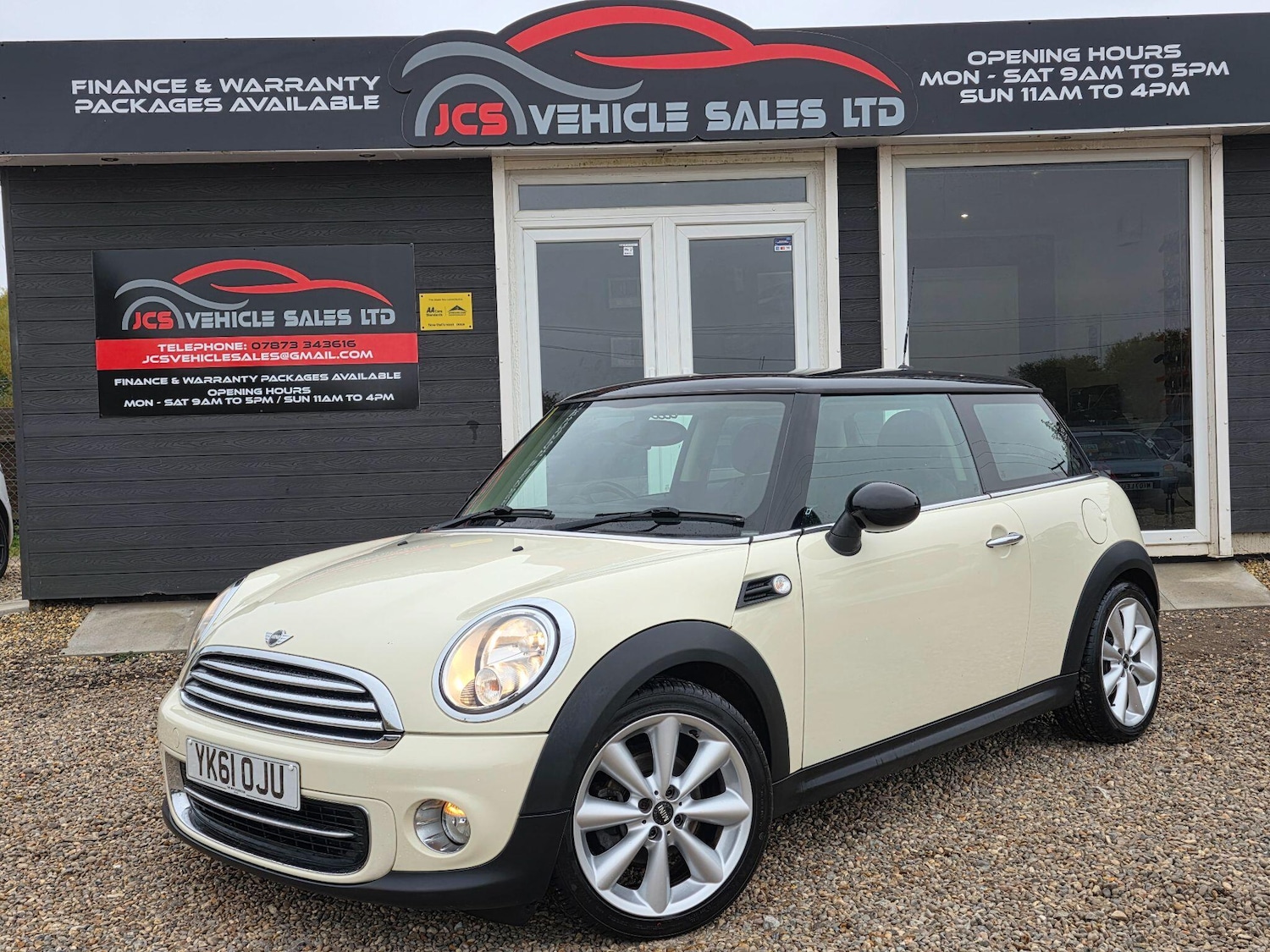 Used MINI Hatch 2011 for sale - 76599455: Photo 11