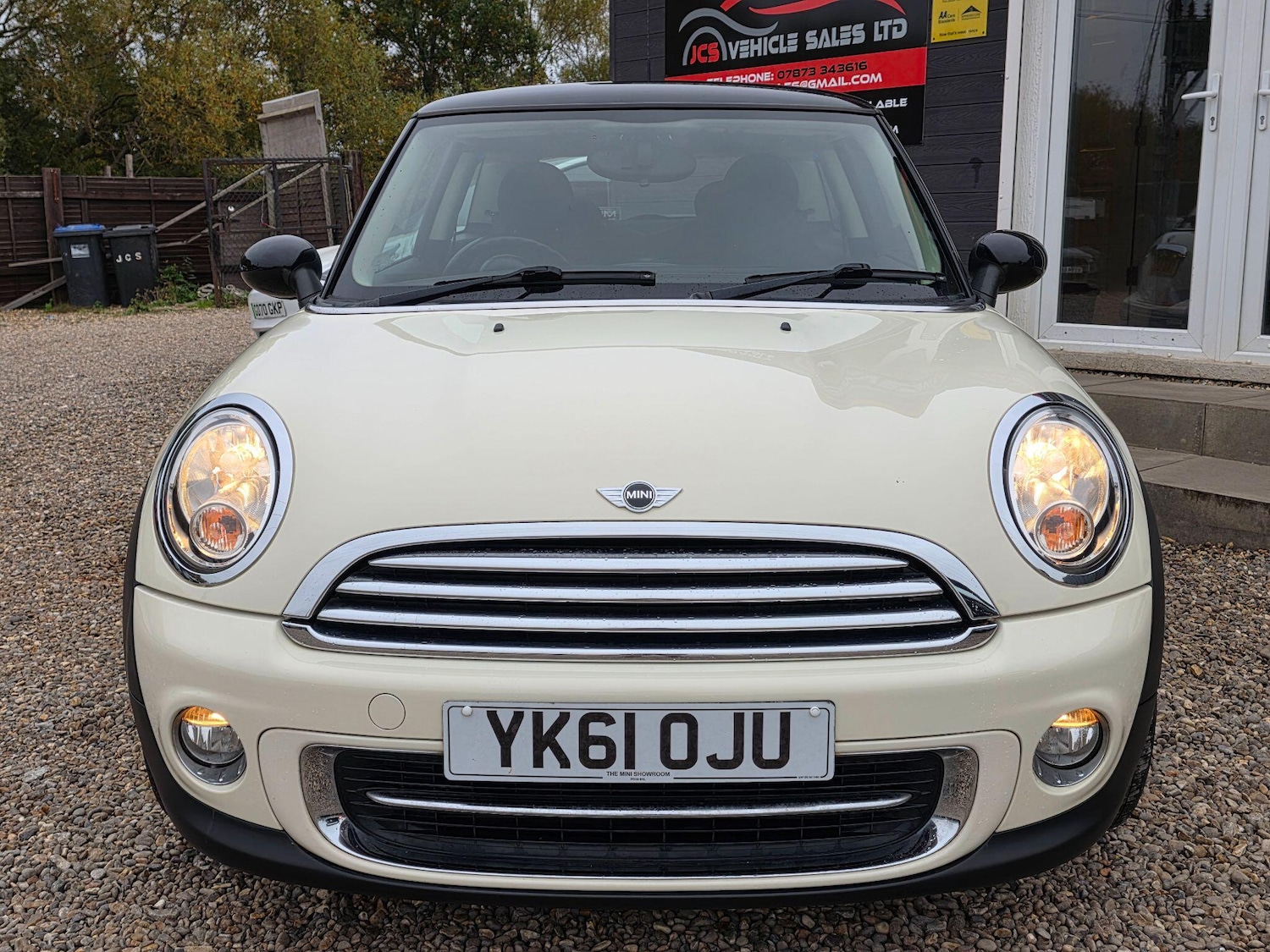 Used MINI Hatch 2011 for sale - 76599455: Photo 12