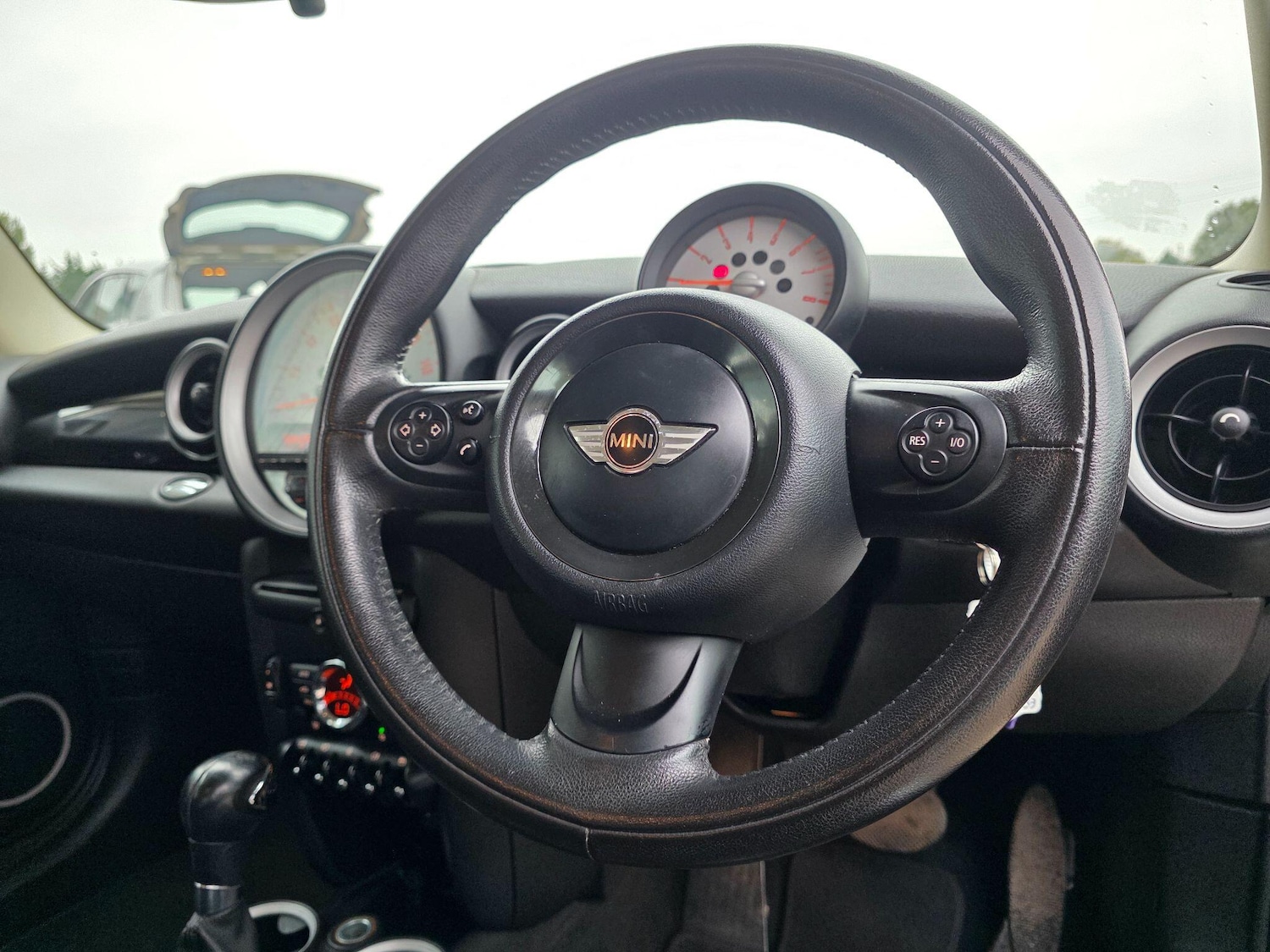 Used MINI Hatch 2011 for sale - 76599455: Photo 19