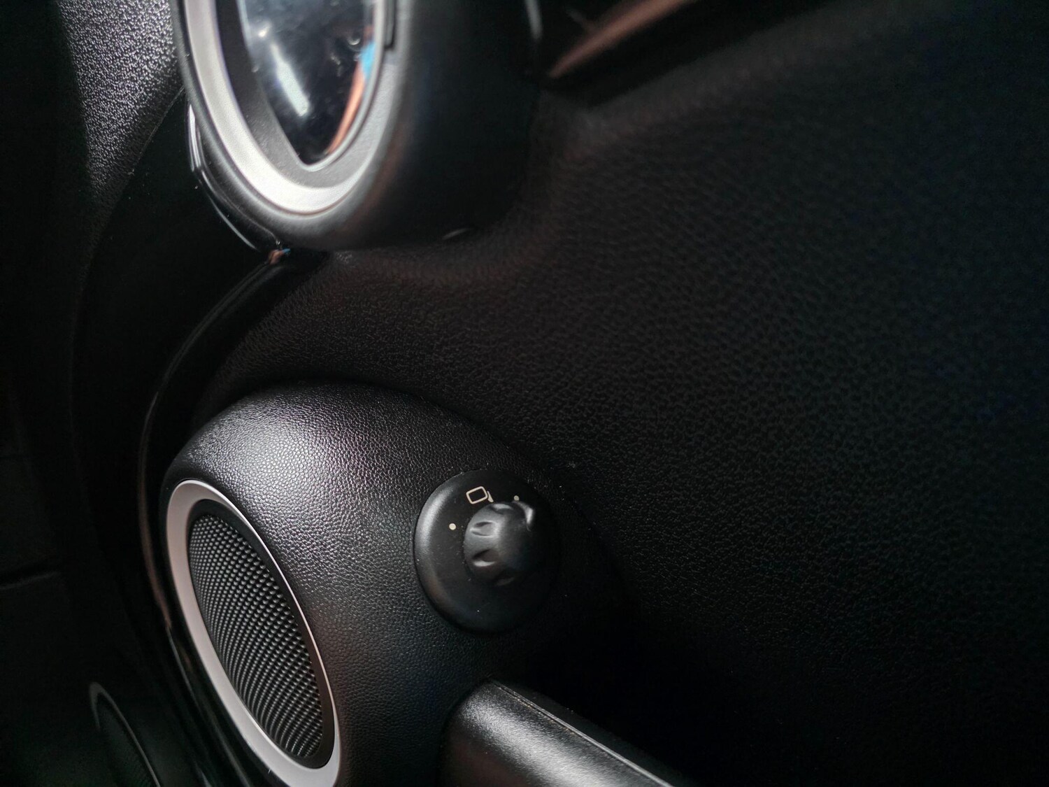 Used MINI Hatch 2011 for sale - 76599455: Photo 23