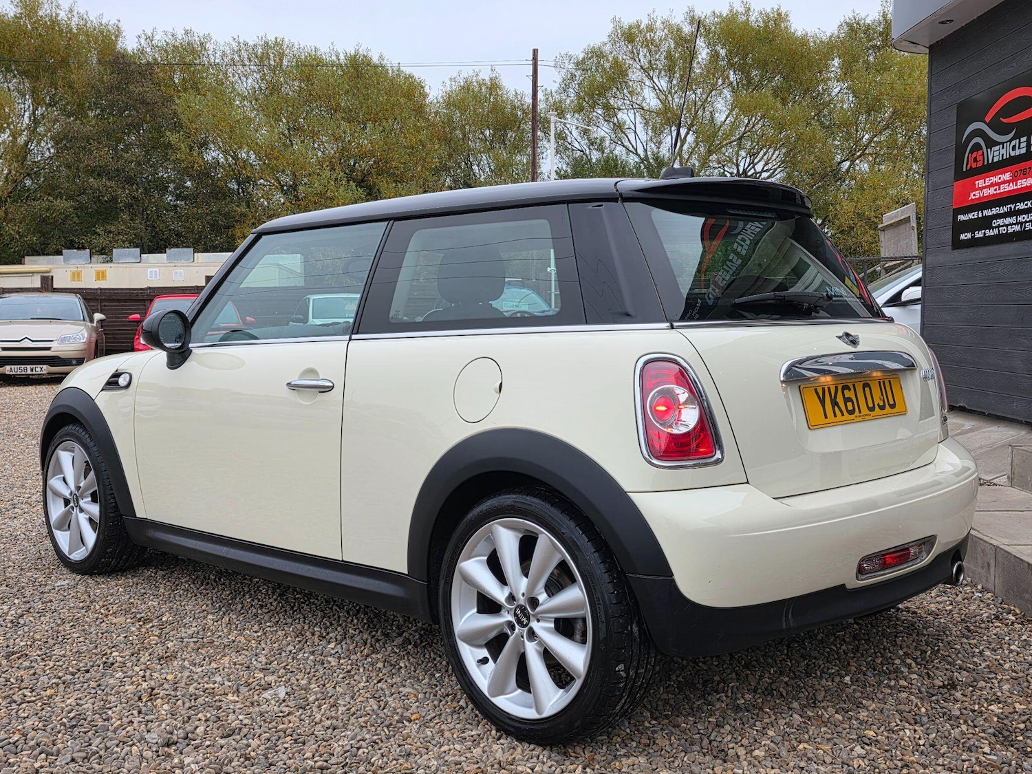 Used MINI Hatch 2011 for sale - 76599455: Photo 7